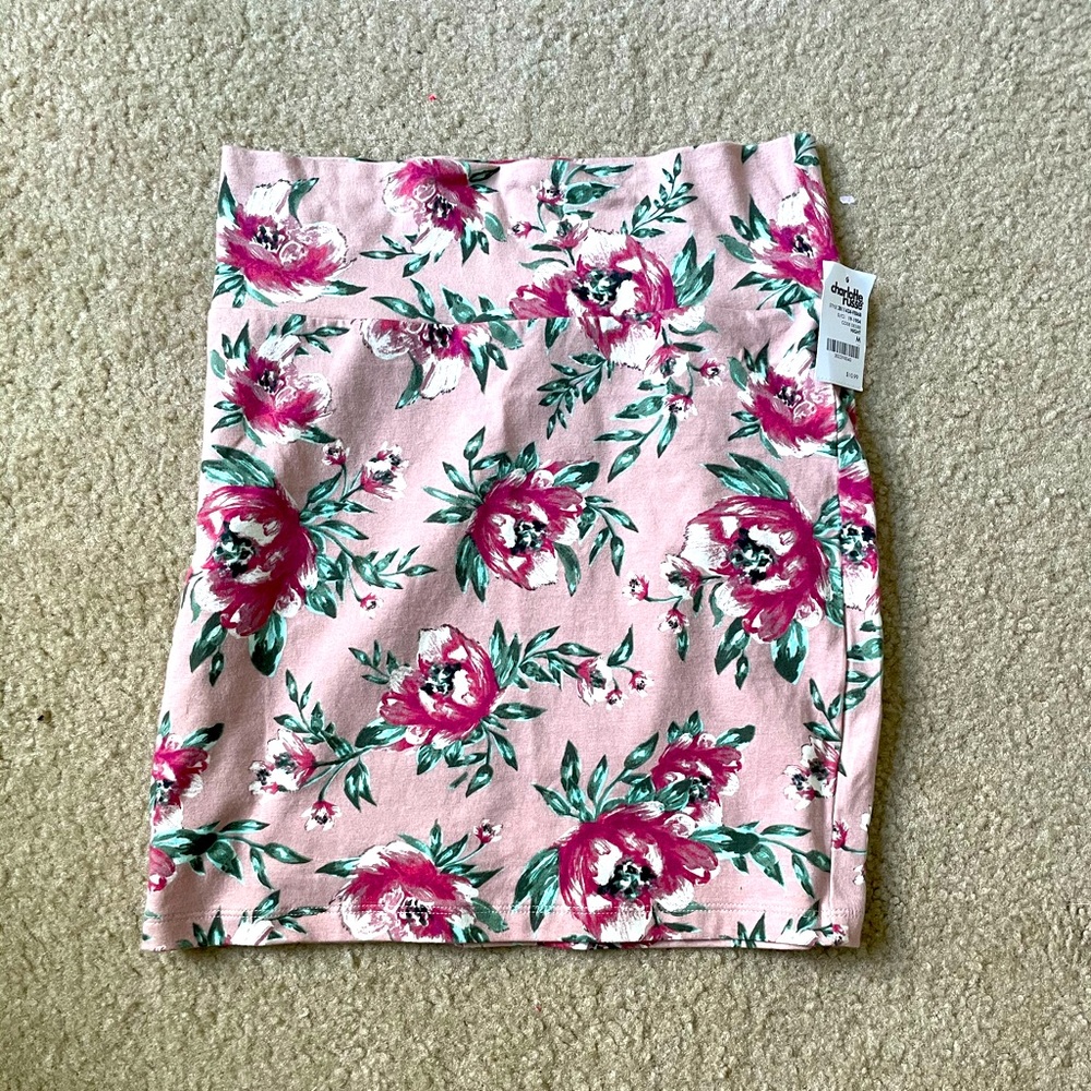 Stretchy floral mini skirt